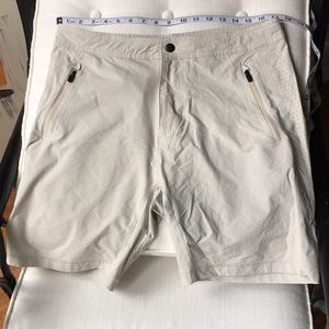 Mack Weldon men’s shorts (M)